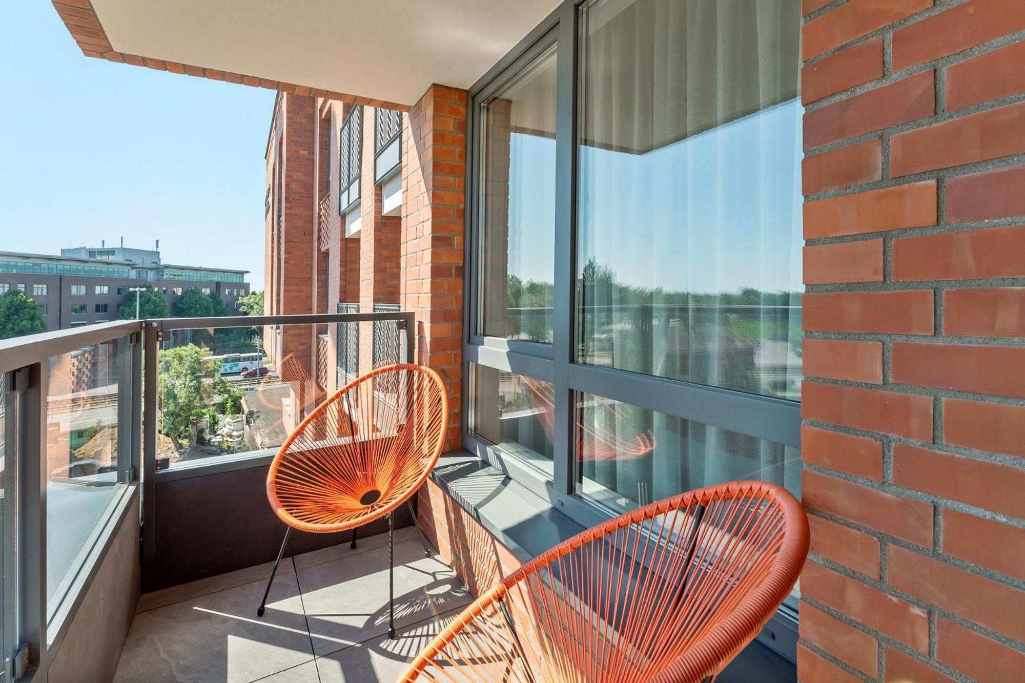Scala Center With Parking By Lion Apartament